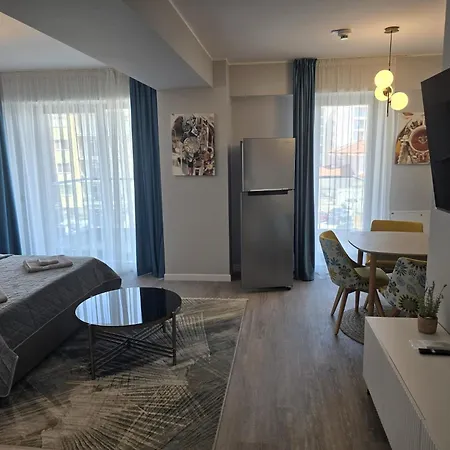 Zora Blue * Năvodari